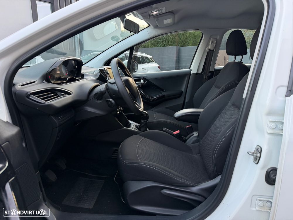 Peugeot 208 PureTech 82 Style - 11