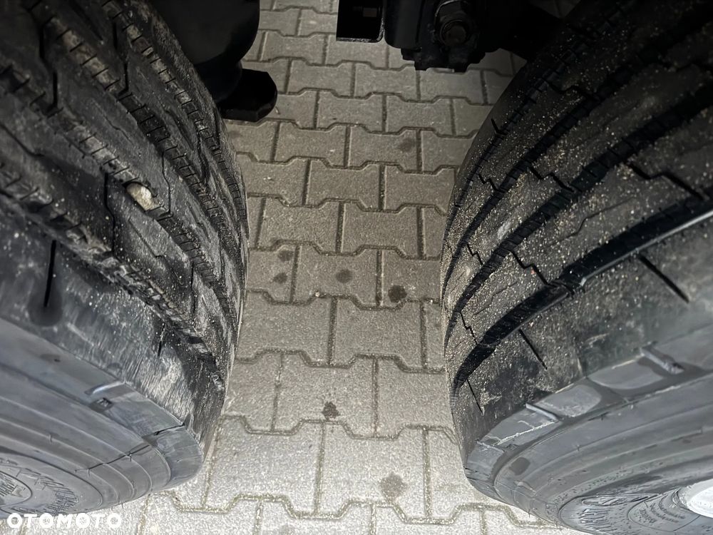 Schmitz Cargobull Izoterma , Doppelstock, oś podnoszona - 26