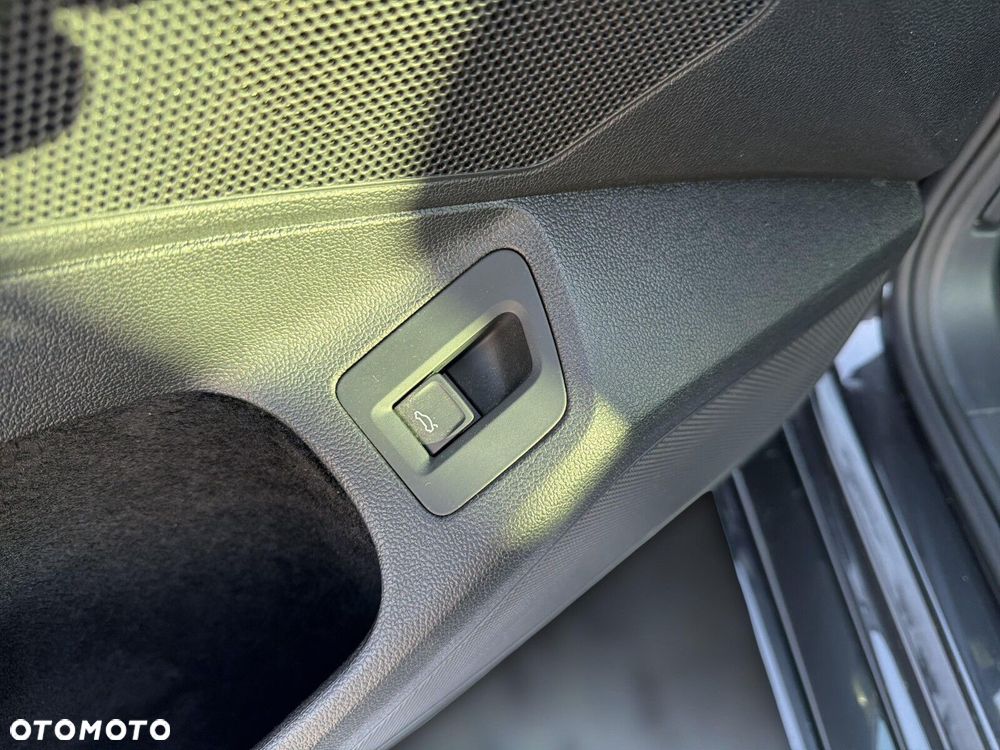 Volkswagen Passat - 22