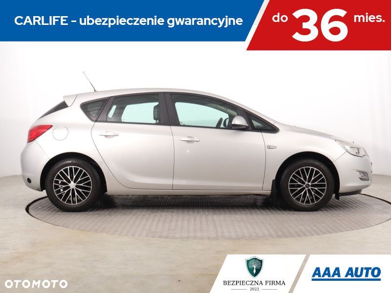 Opel Astra - 8
