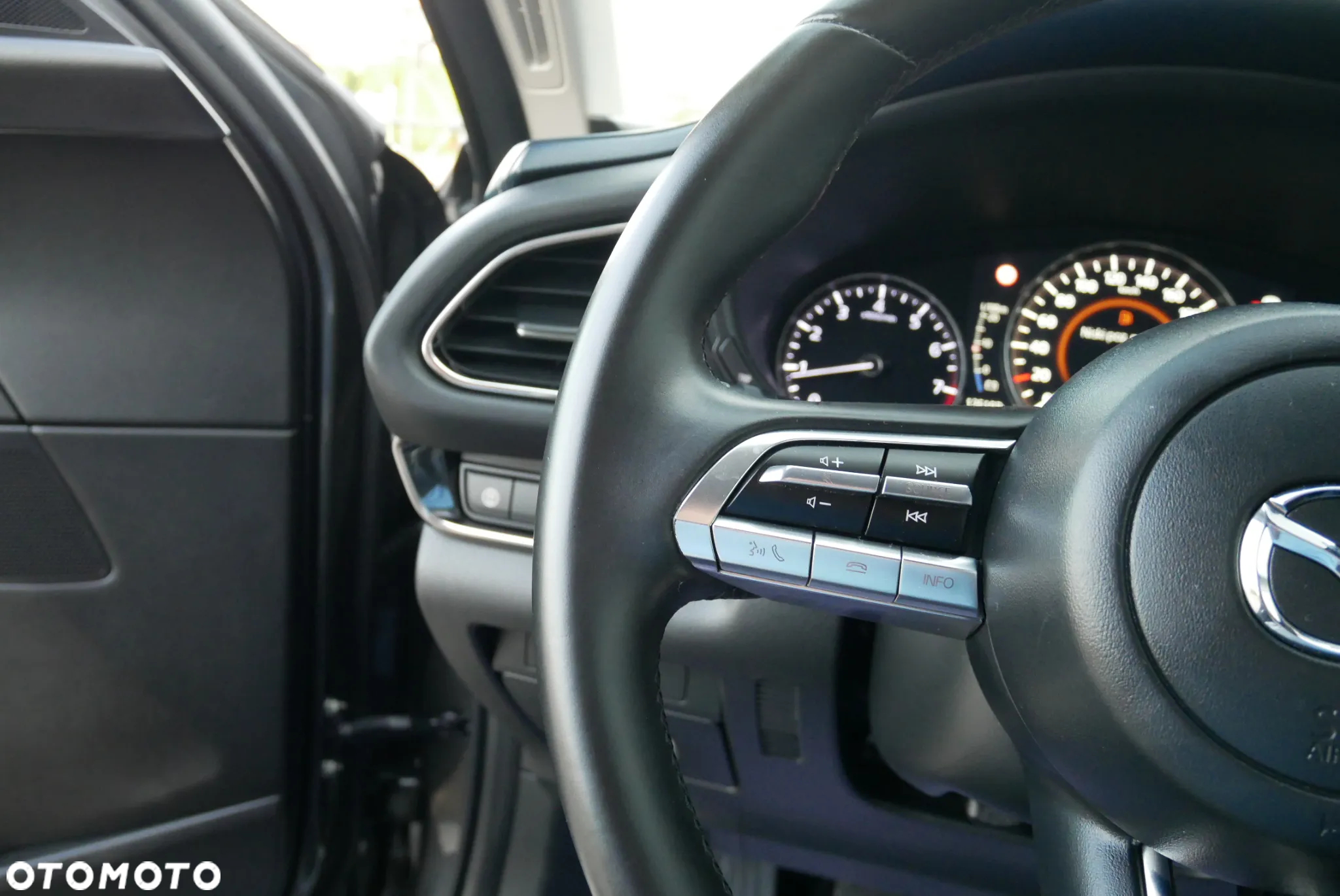 Mazda CX-30 e-SKYACTIVE G 122 HOMURA - 22