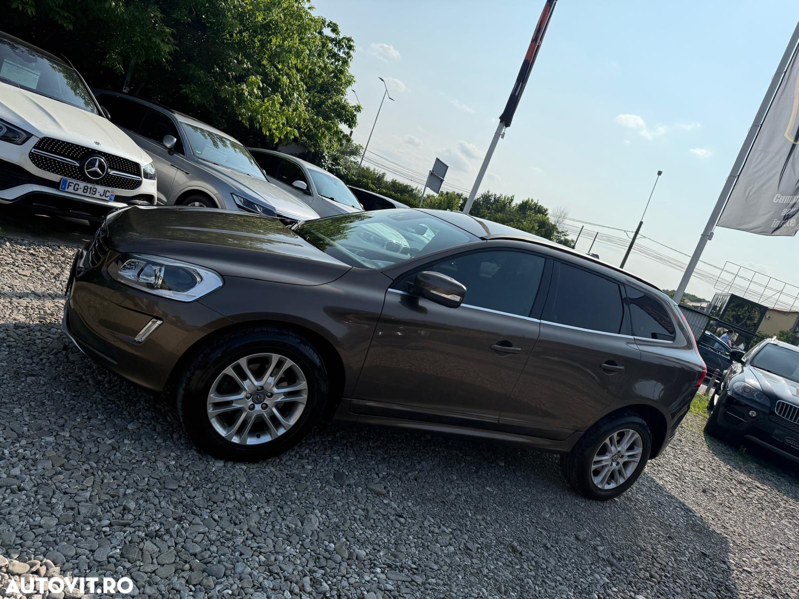 Volvo XC 60 - 38