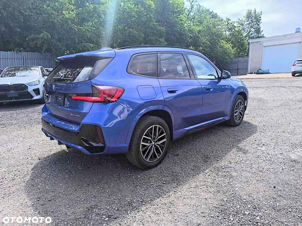 BMW X1 xDrive23i M Sportpaket - 2