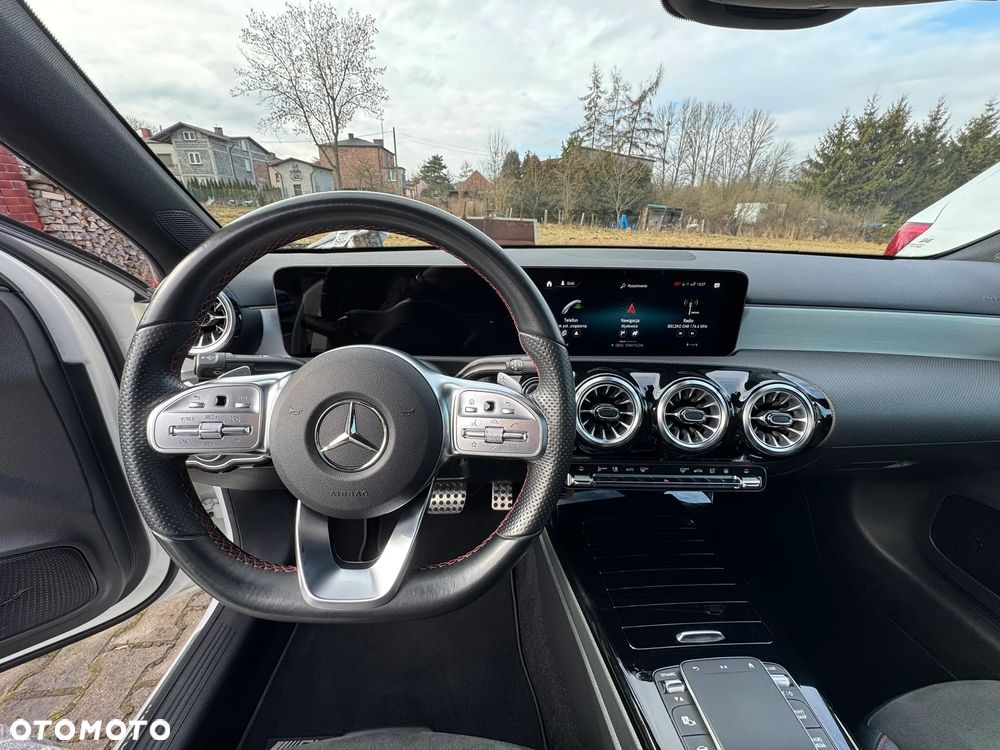 Mercedes-Benz Klasa A 250 e PHEV AMG Line 8G-DCT - 32