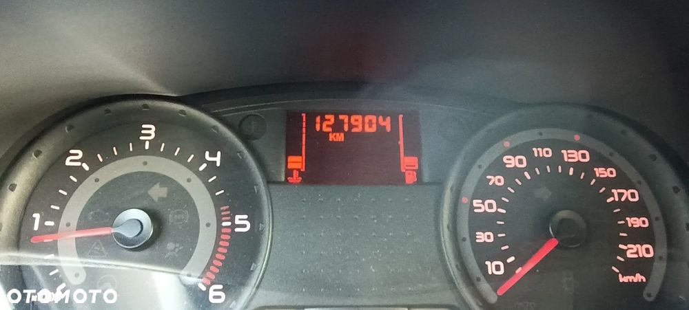 Renault Clio 1.5 dCi Alize - 10