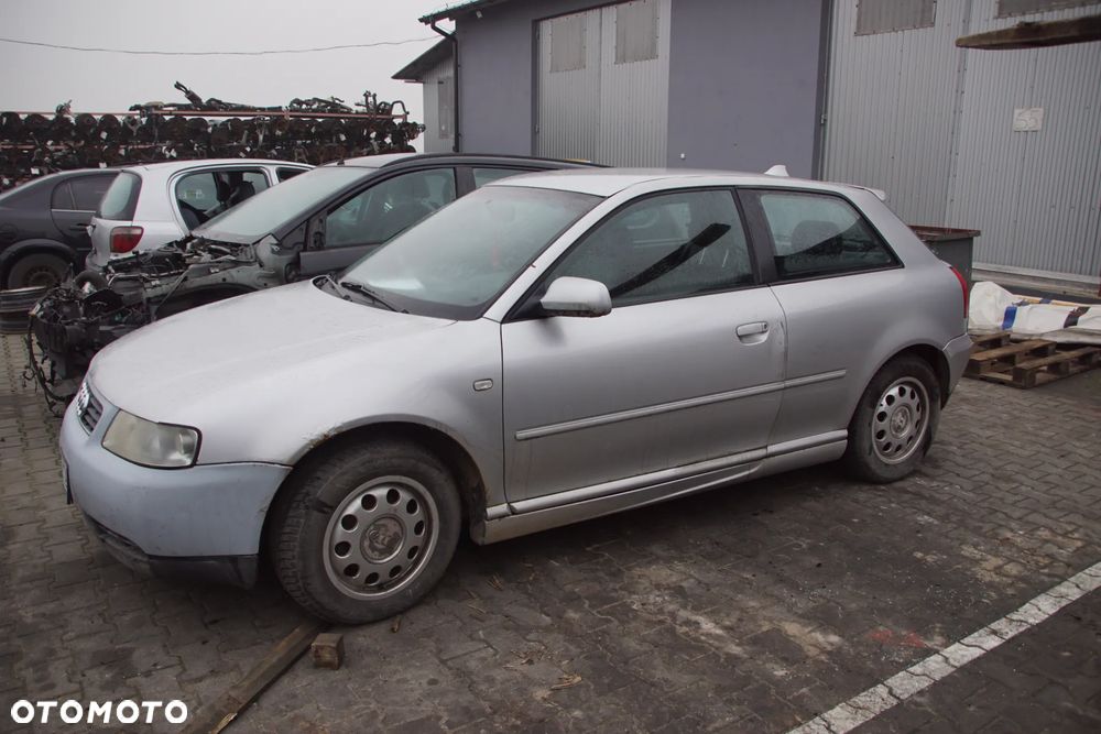 Auto na części - Audi A3 8L Lift 1.6 8V 102 KM AVU DUU LY7W 2002R Silnik Skrzynia Drzwi Maska Klapa Zderzak Lampa Lusterko Szyba Deska Kokpit Sterownik Moduł Czujnik Licznik Panel Kierownica - 6