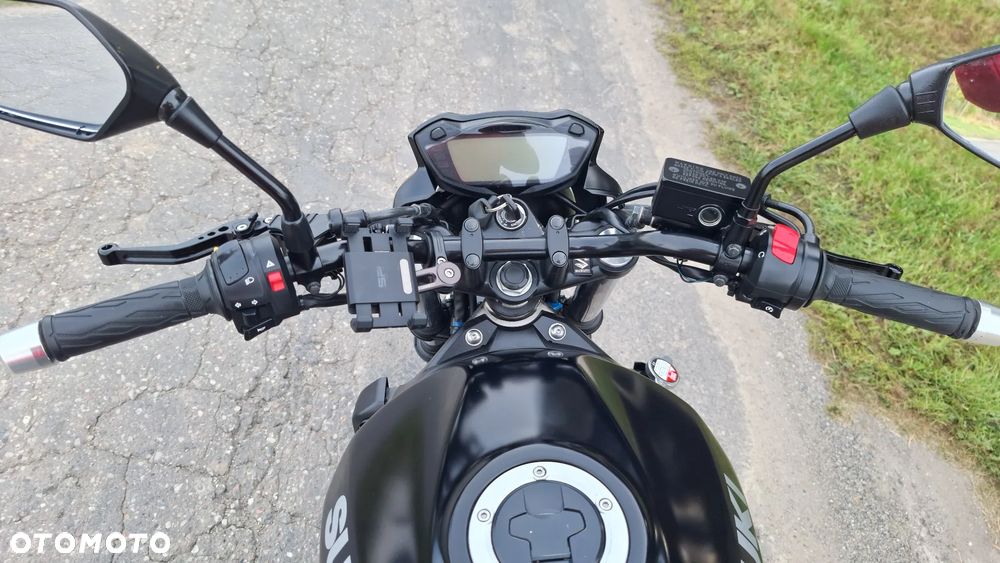 Suzuki SV - 18