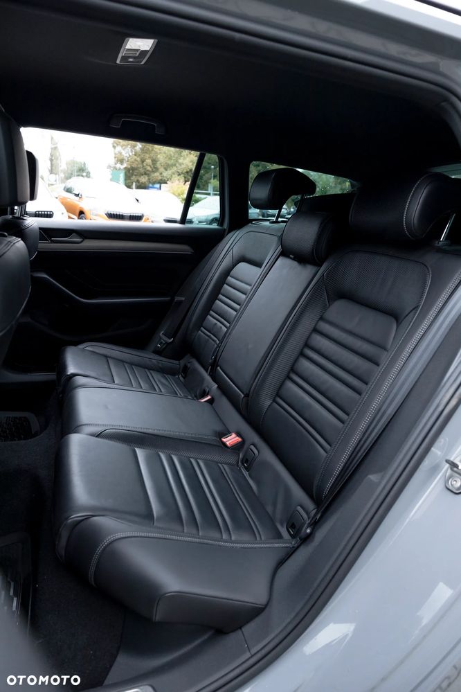 Volkswagen Passat 2.0 TDI 4Mot Elegance DSG - 13