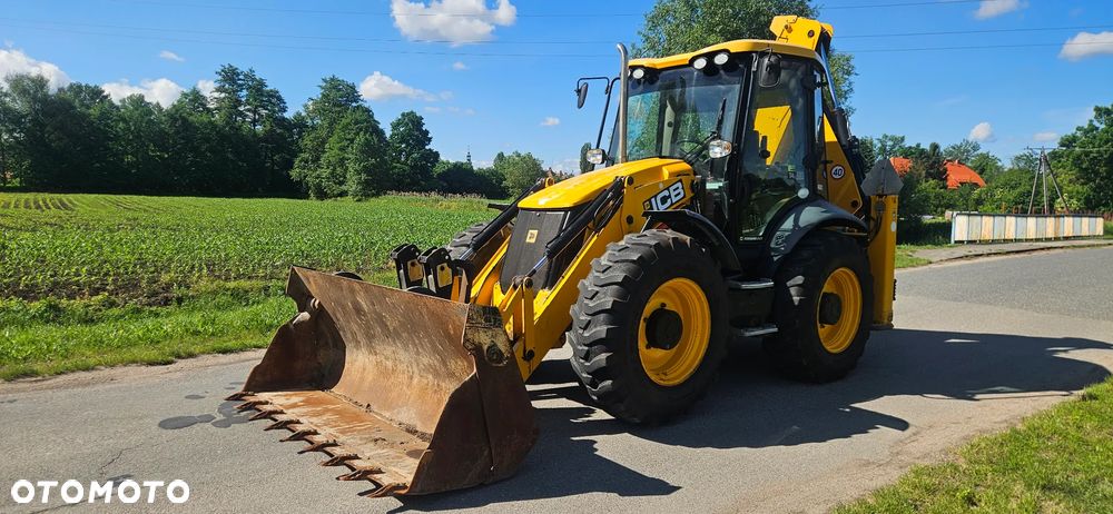 JCB 4CX - 7