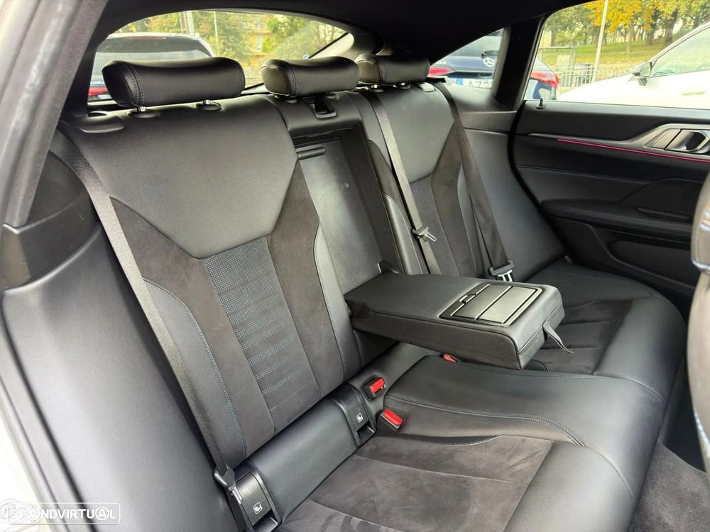 BMW i4 eDrive40 Pack Desportivo M - 20