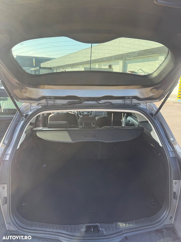Ford Focus 2.0 TDCI DPF Powershift Titanium - 11