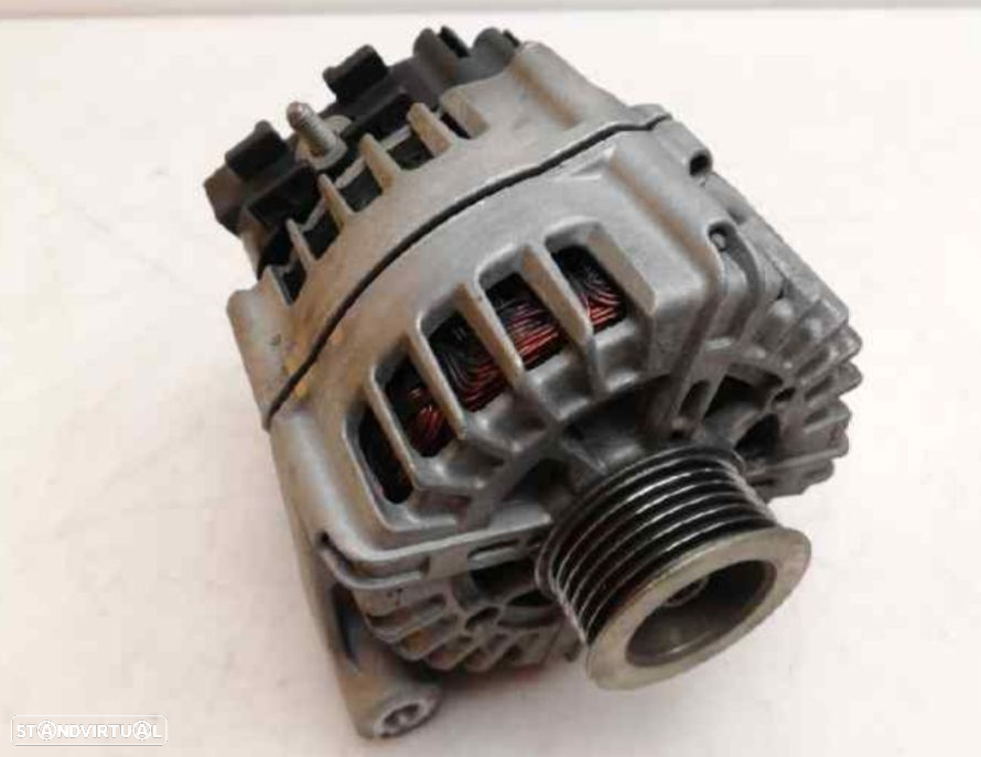Alternador Bmw 118d 318d 320d 520d 2.0d (N47) 180A 14V - 2