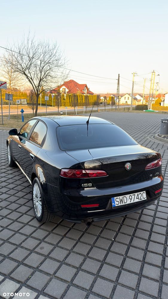 Alfa Romeo 159 1.9 JTDM 8V DPF Distinctive - 12