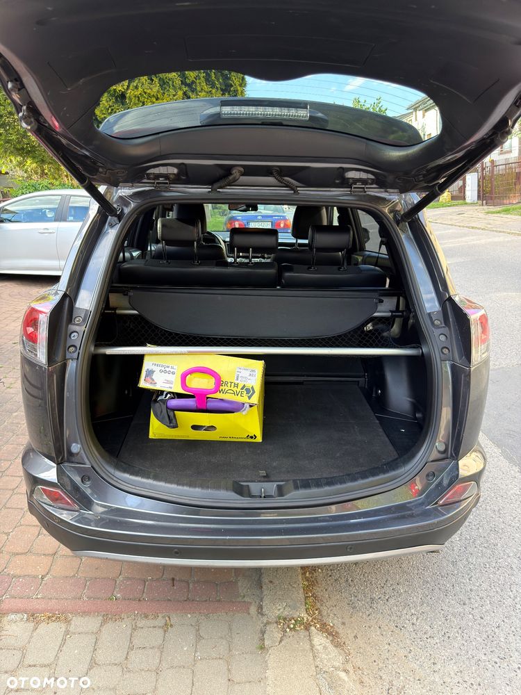 Toyota RAV4 - 12