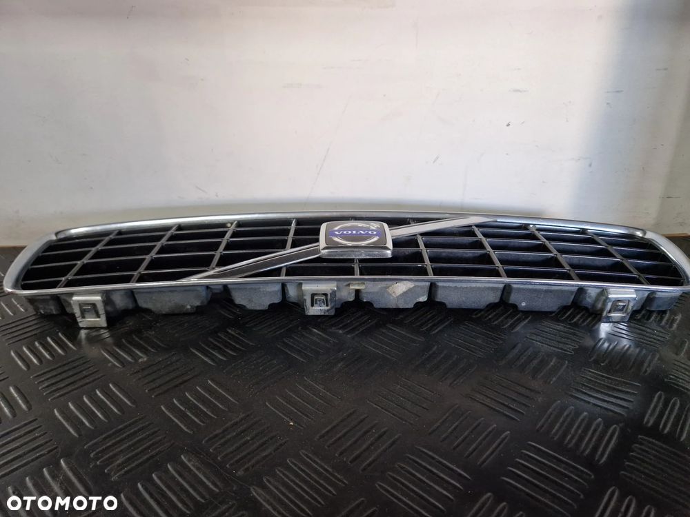 VOLVO S60  GRILL ATRAPA CHŁODNICY 00-04 - 6