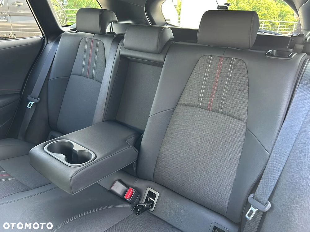Toyota Corolla 2.0 Hybrid GR Sport - 18