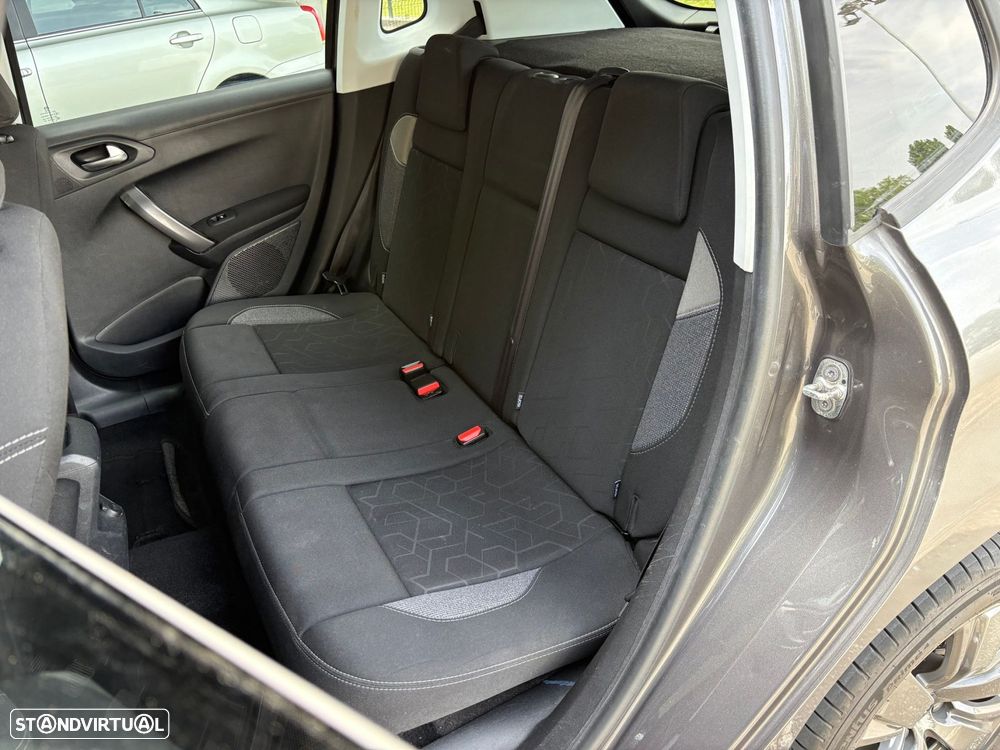 Peugeot 2008 1.2 PureTech Style - 9