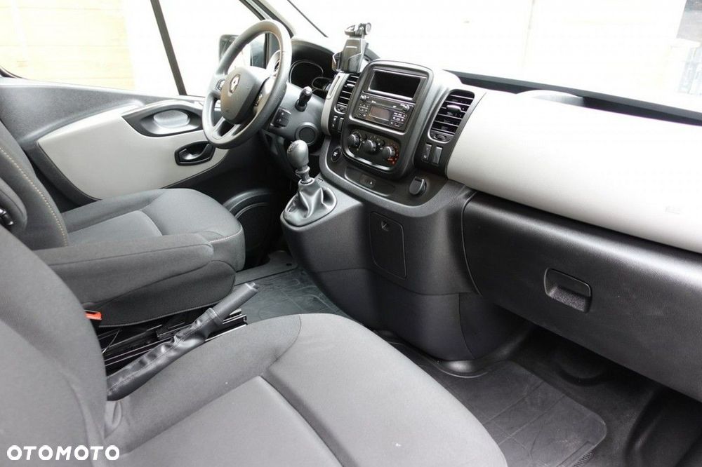 Renault Trafic - 13
