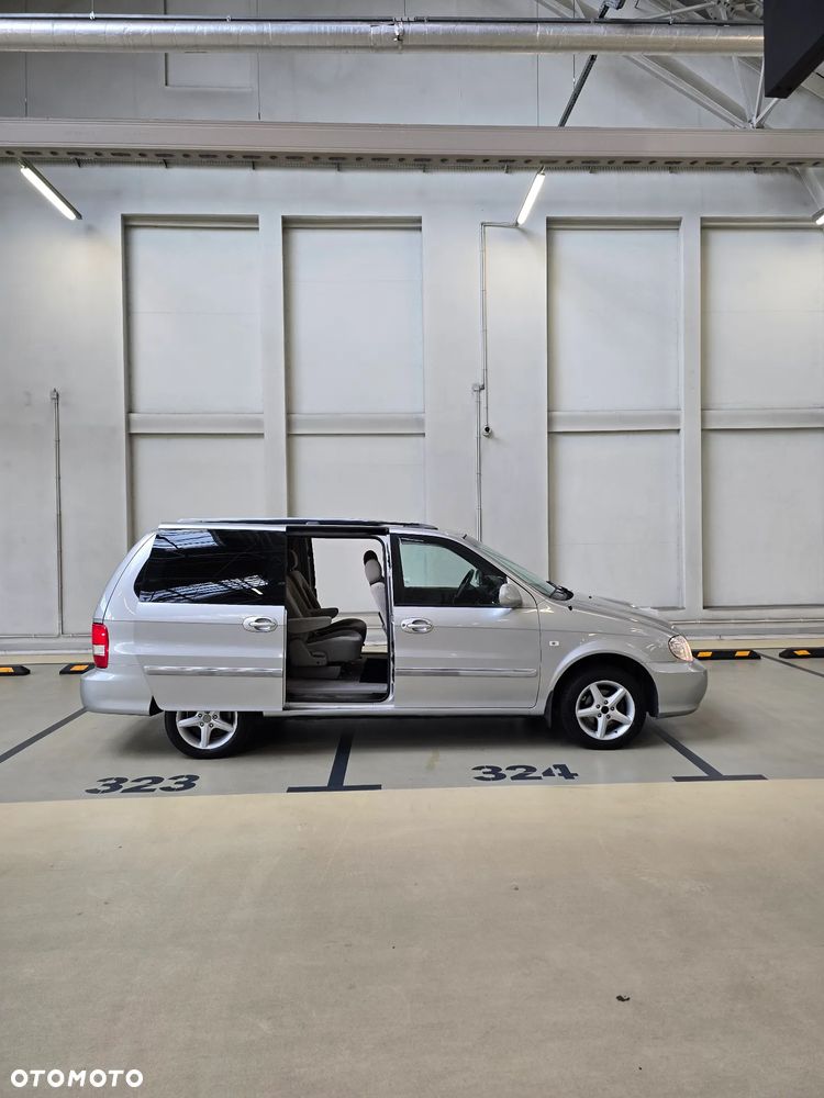 Kia Carnival 2.9 CRDi / Voyage - 13