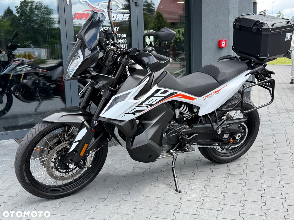 KTM Adventure - 25