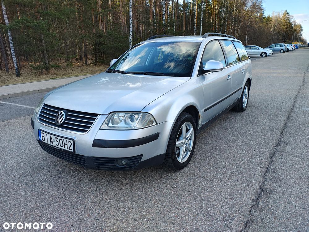 Volkswagen Passat - 1