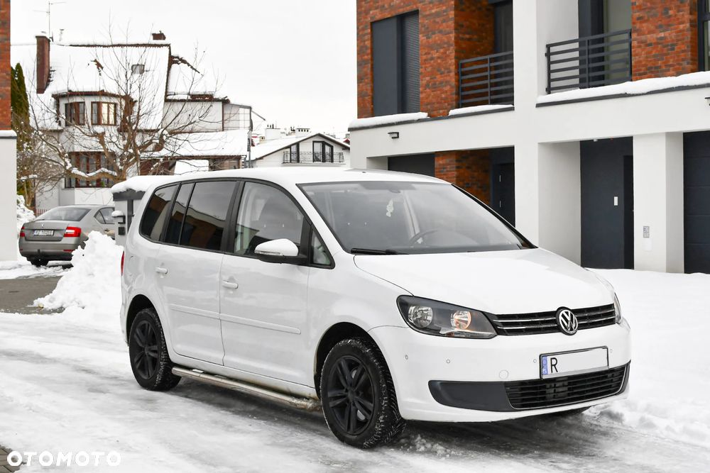 Volkswagen Touran - 4