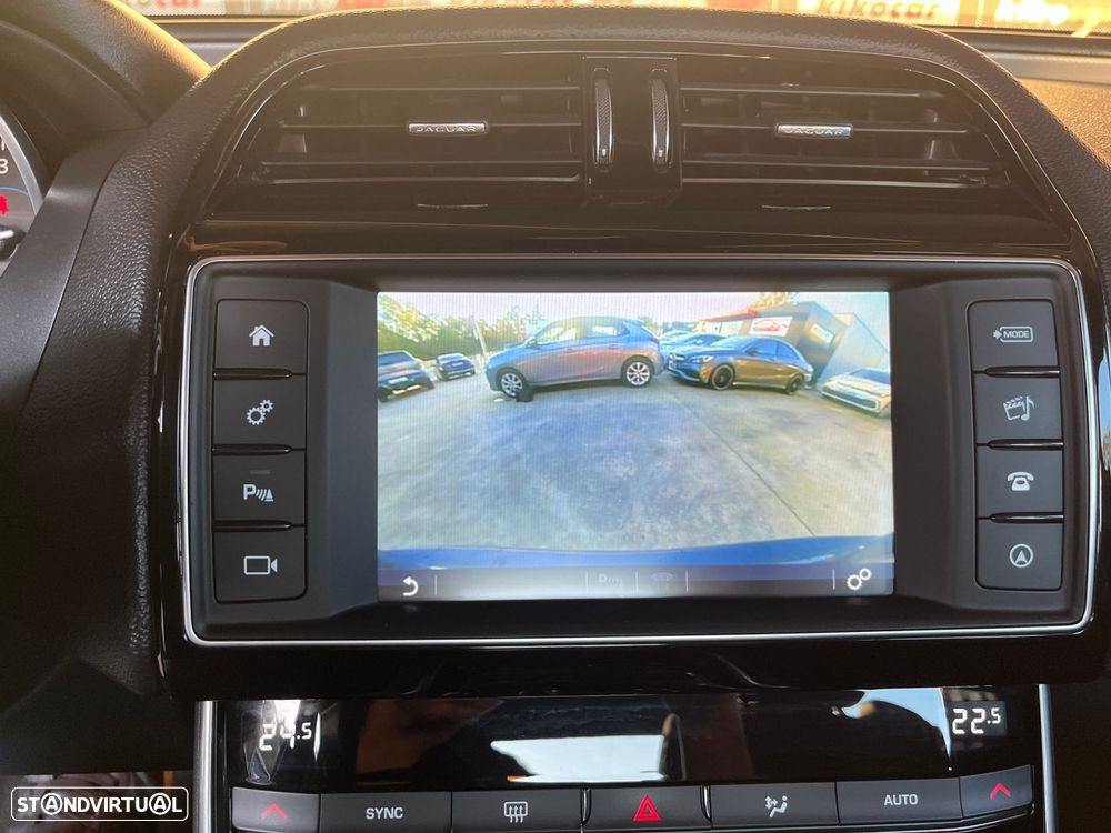 Jaguar XE 2.0 D R-Sport Aut. - 42