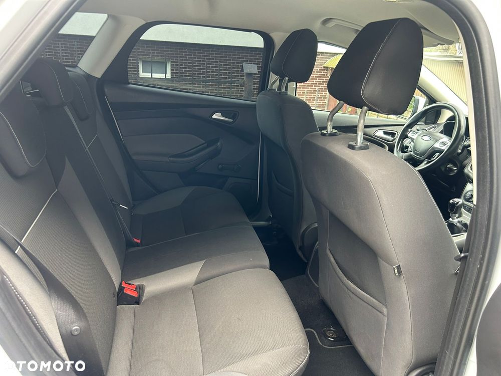 Ford Focus 1.6 TDCi DPF Trend - 9