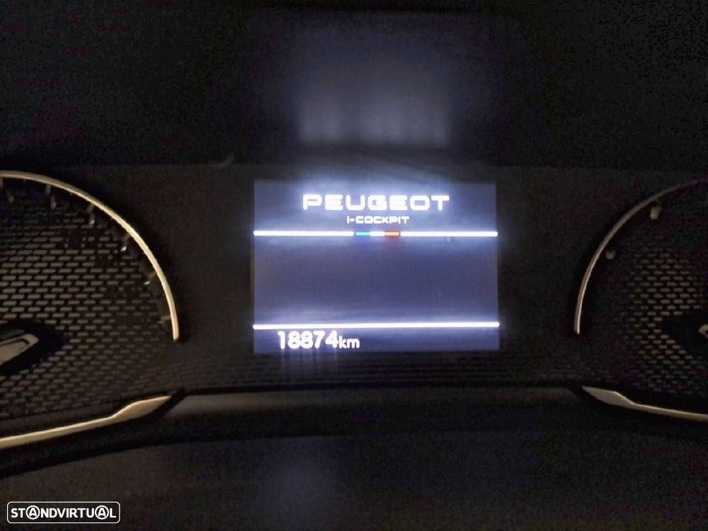 Peugeot 2008 1.2 PureTech Style - 13