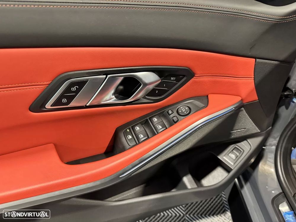 BMW M3 Competition xDrive Pack 50 anos M - 22