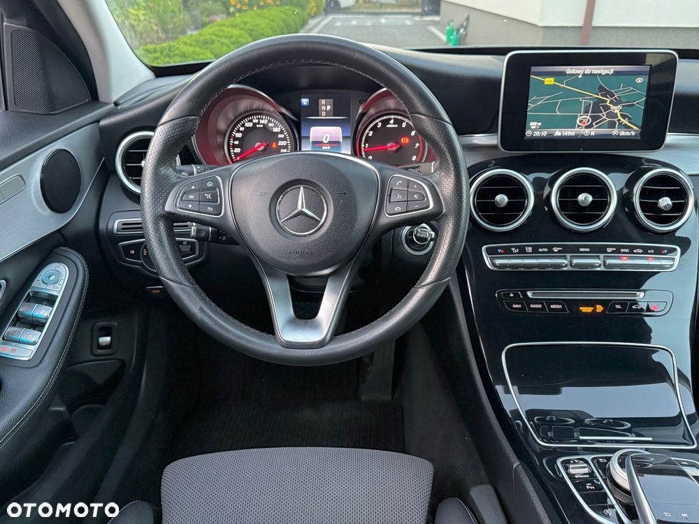 Mercedes-Benz Klasa C 180 9G-TRONIC - 9