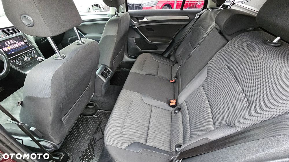 Volkswagen Golf 1.6 TDI BMT Comfortline - 13
