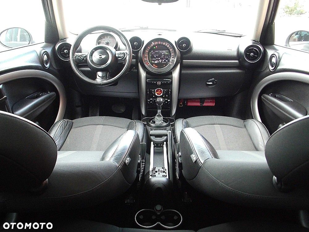 MINI Countryman Cooper D - 16