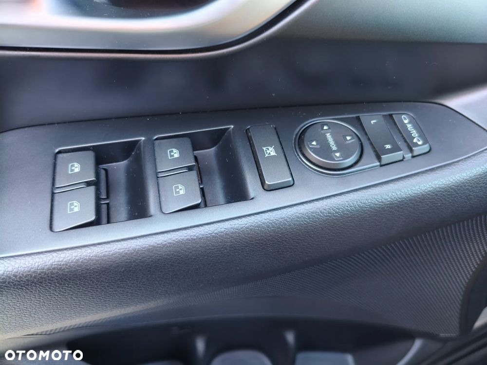 Hyundai i30 1.6 D Comfort DCT - 13