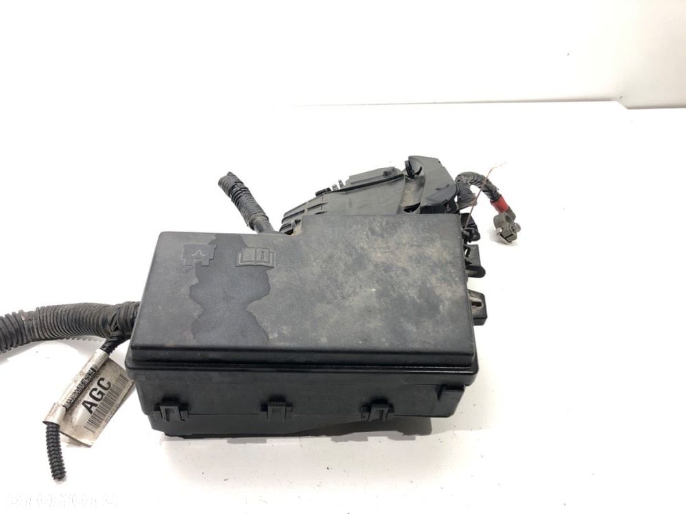 SKRZYNKA BEZPIECZNIKÓW  FORD FOCUS III Turnier 2010 - 2022 1.6 Ti 92 kW [125 KM] benzyna 2010 - - 2