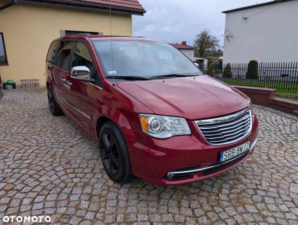 Chrysler Town & Country 3.6 Limited - 4