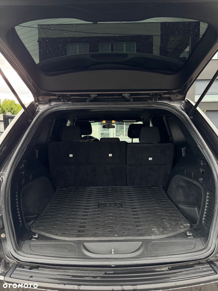 Jeep Grand Cherokee - 18