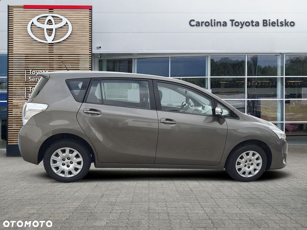 Toyota Verso 1.6 Active EU6 - 25