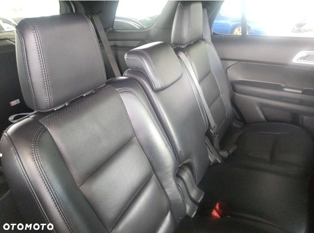Ford Explorer - 6