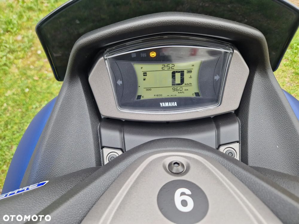 Yamaha NMAX - 40