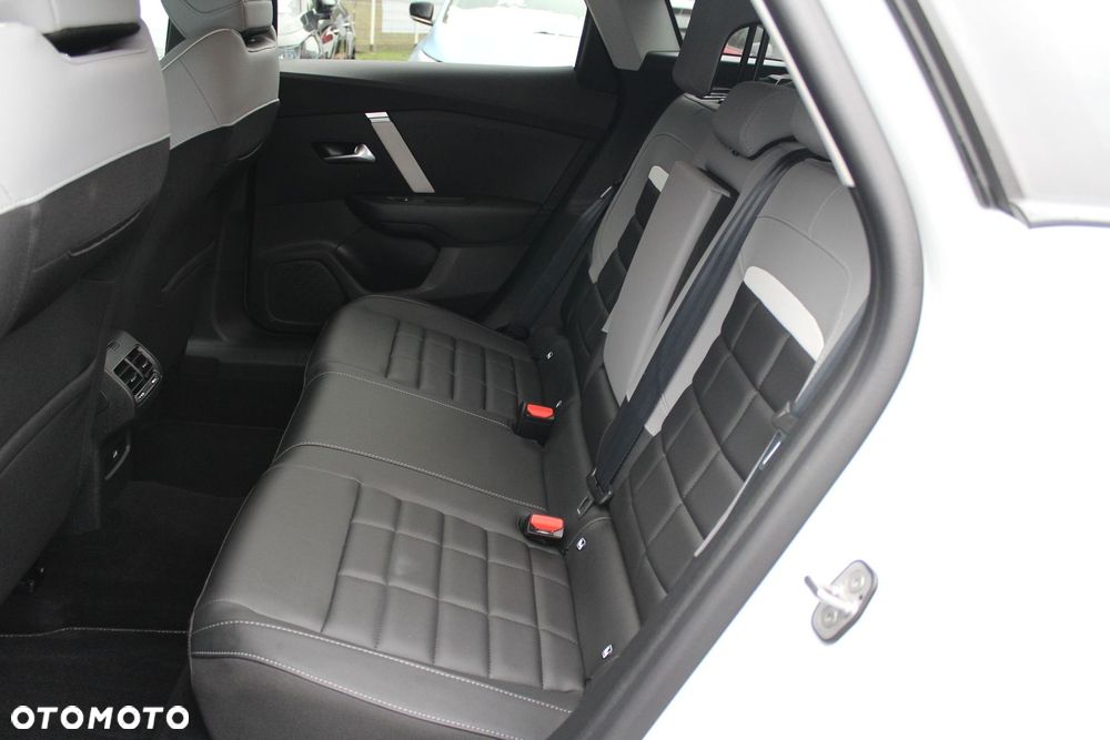 Citroën C4 1.2 mHEV Max eDCT6 - 17