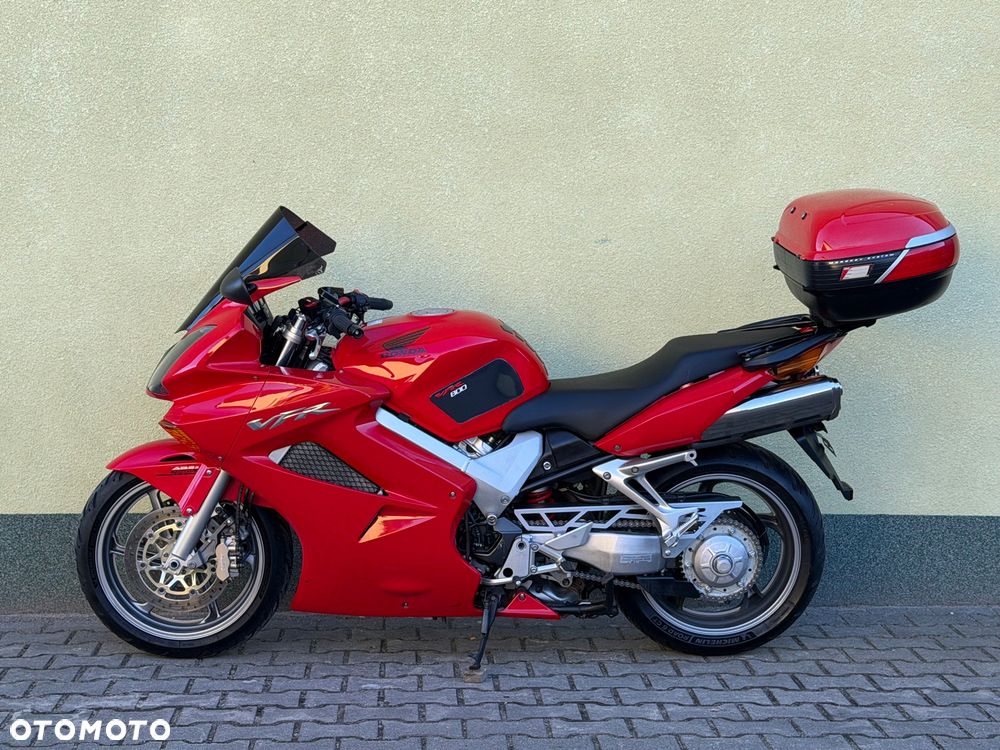 Honda VFR - 23