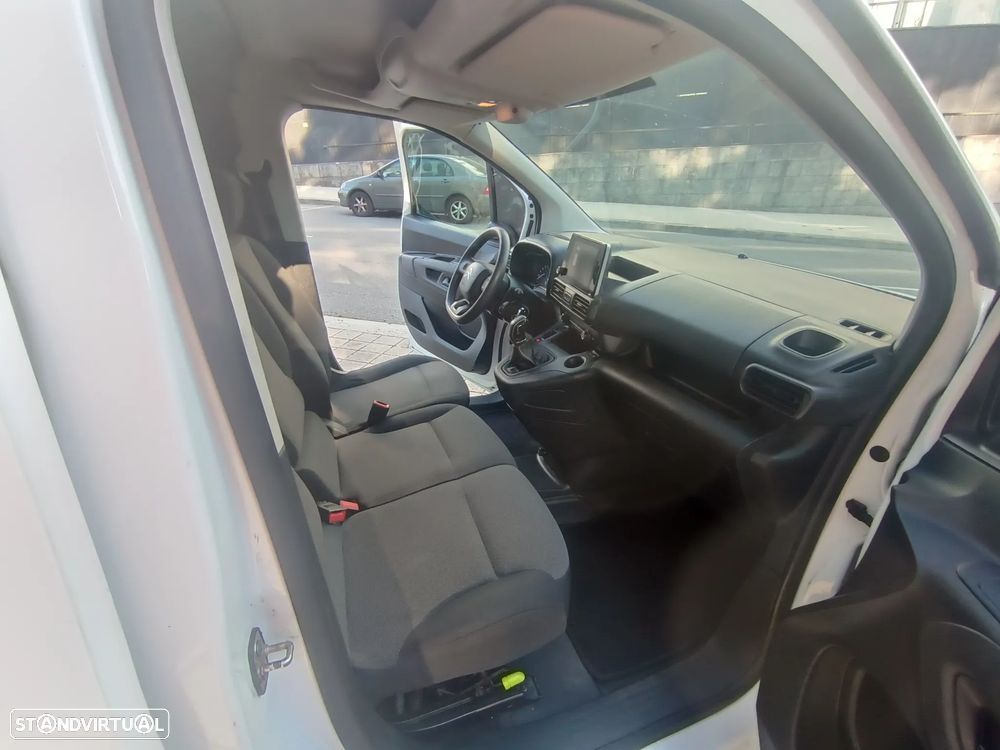 Citroën BERLINGO 102cv 3 LUGARES NACIONAL - 21