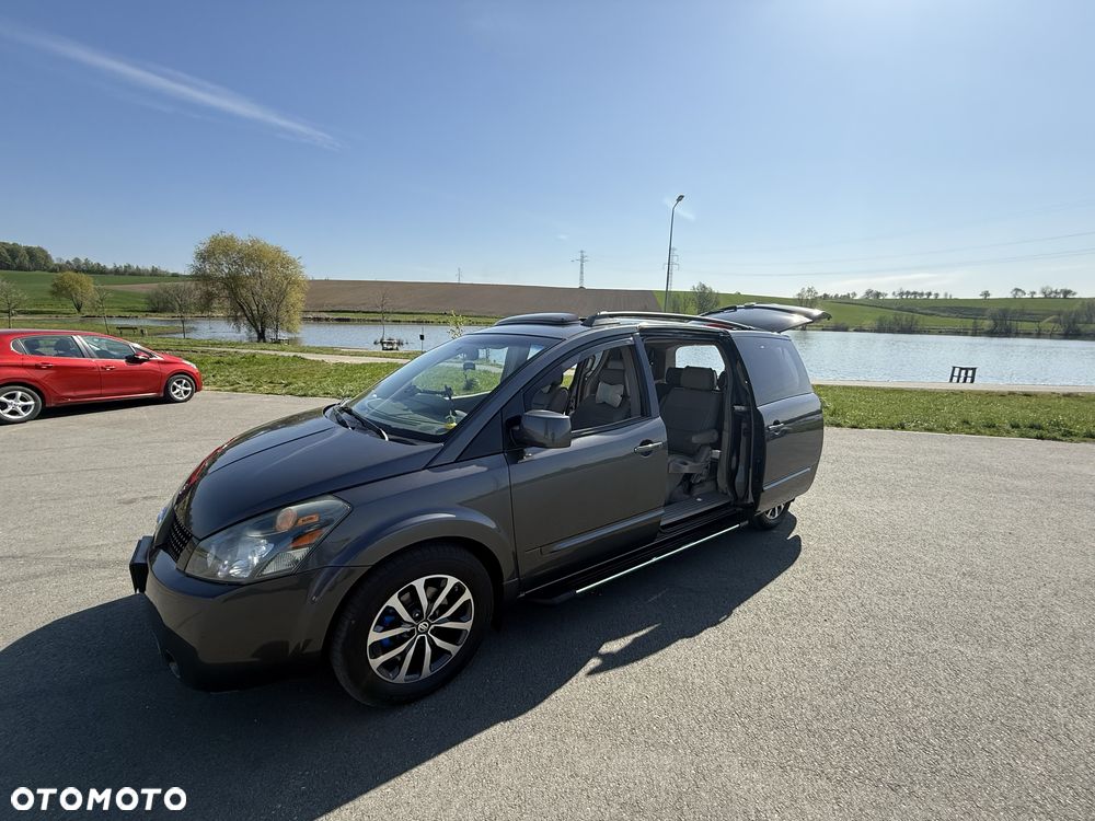 Nissan Quest - 3
