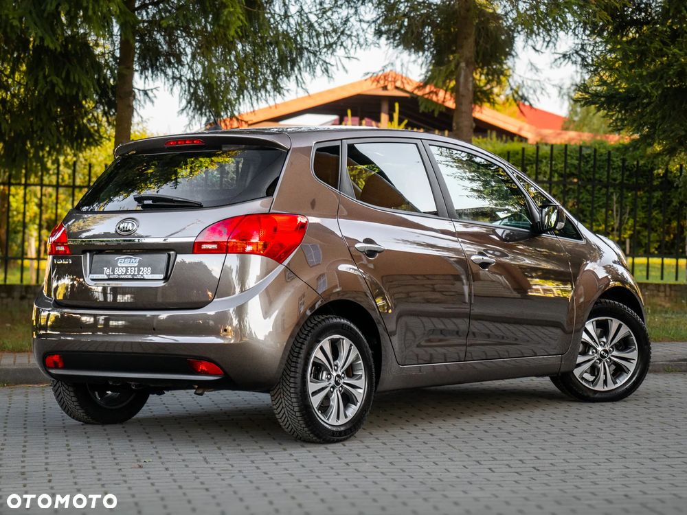 Kia Venga 1.6 CVVT Black Collection - 12