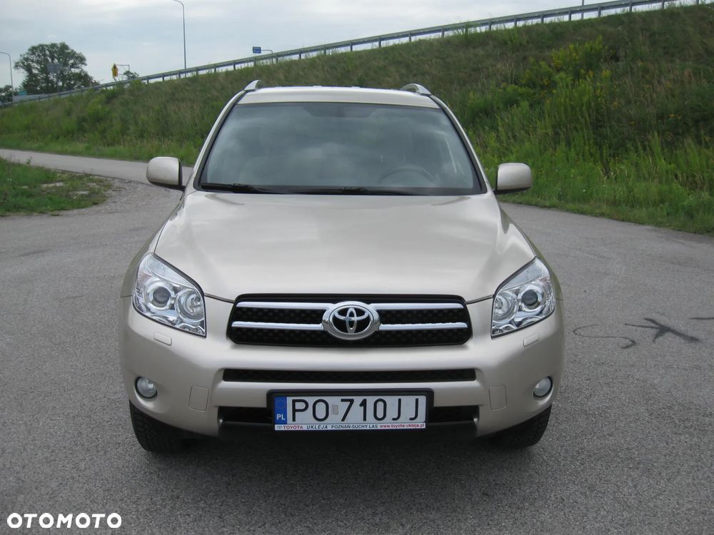 Toyota RAV4 2.0 VVT-i Premium - 8