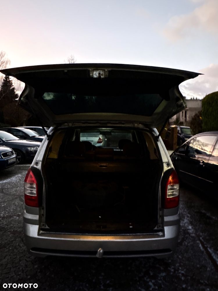 Opel Zafira 2.2 DTI Edition - 9