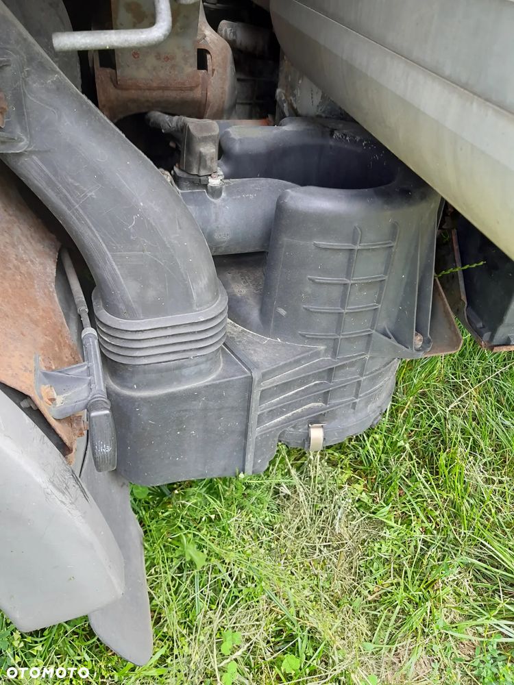 Obudowa filtra powietrza Renault Maxity 08r - 1