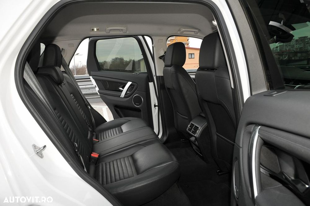 Land Rover Discovery Sport 2.0 D165 R-Dynamic MHEV - 5