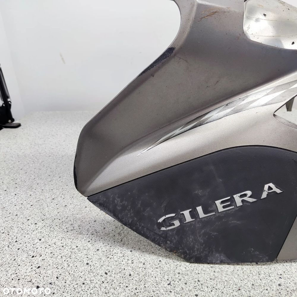 Czacha, czasza, owiewka przód, lampa, reflektor Gilera Runner - 11